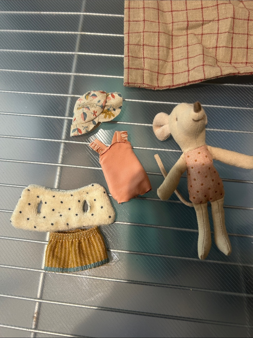 Maileg Mouse Dolls Brother and Sister with Accessories - Picture 2 of 9